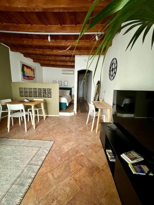 Splendido Bilocale In Via Madonnina, Zona Brera Daire Milano Dış mekan fotoğraf